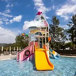 Ramada Hotel & Suites By Wyndham Kusadasi Hotel 4*