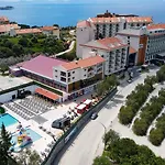 Ramada Hotel & Suites By Wyndham Kusadasi 4* Kusadasi
