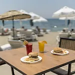 Ramada Hotel & Suites By Wyndham Kusadasi