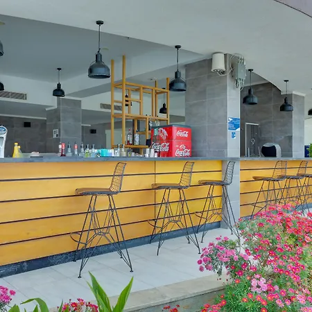 Ramada & By Wyndham