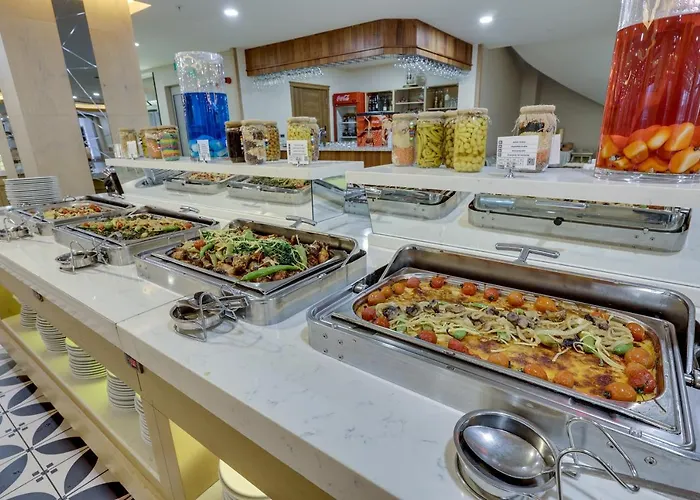 Ramada Hotel & Suites By Wyndham Kusadasi Hotell Kusadası
