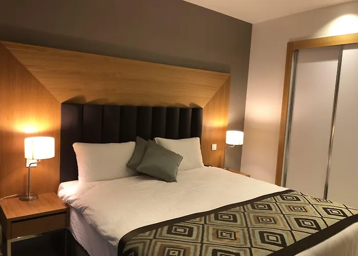 Ramada Hotel & Suites By Wyndham Kusadasi Hotell Kusadası