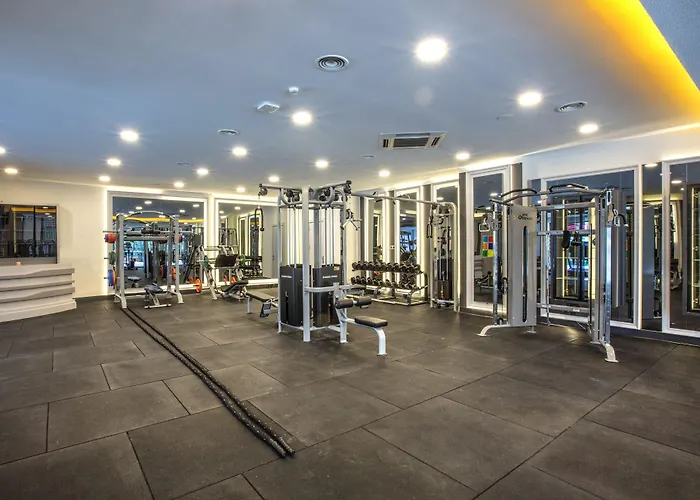 Hotell Ramada Hotel & Suites By Wyndham Kusadasi Kusadası