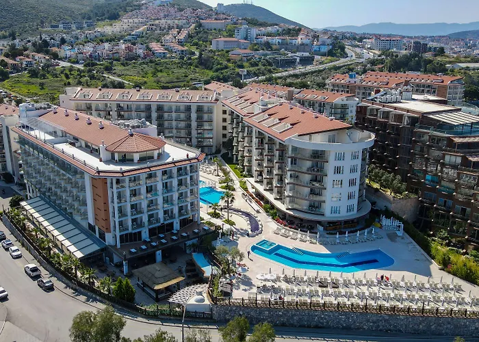 Ramada Hotel & Suites By Wyndham Kusadasi Kusadası