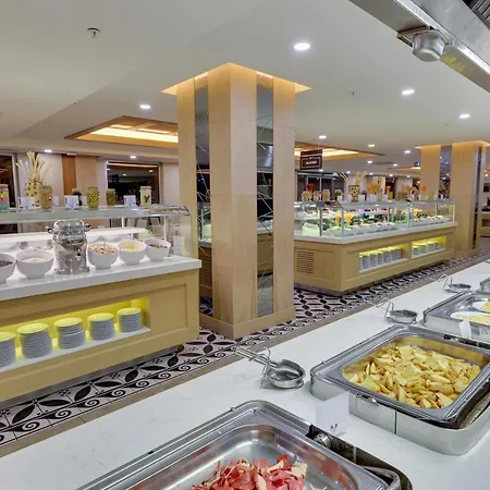 Отель Ramada Hotel & Suites By Wyndham Kusadasi