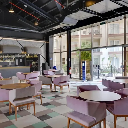 Ramada & By Wyndham Hotel Kusadası