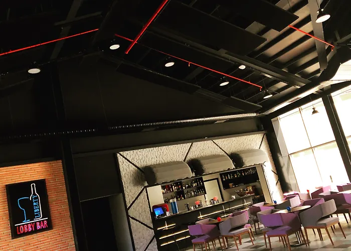 Ramada & By Wyndham 4* 쿠사다시