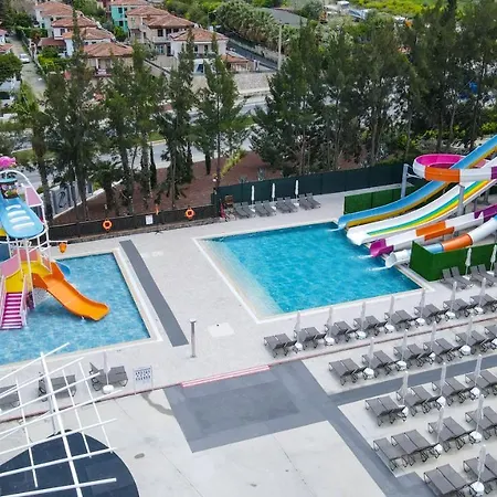 Ramada & By Wyndham Hotel 4*