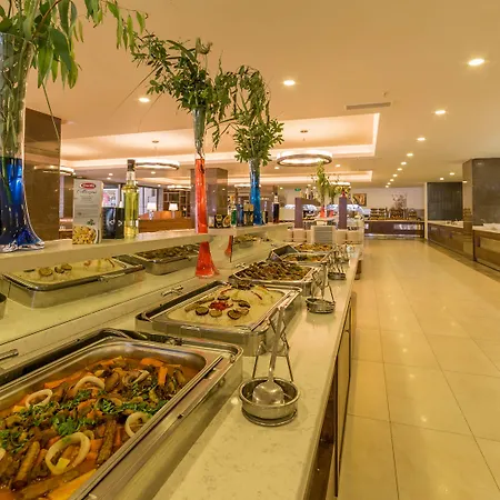 Ramada & By Wyndham Kusadası