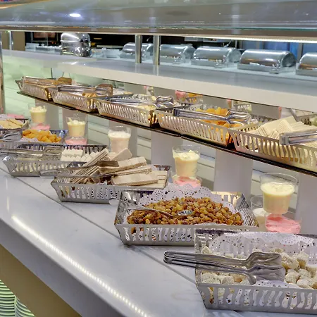 Ramada & By Wyndham Hotel 4*