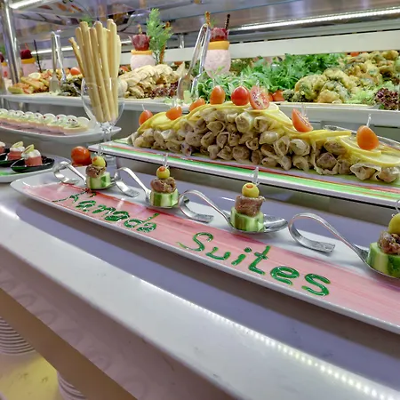 호텔 Ramada & By Wyndham