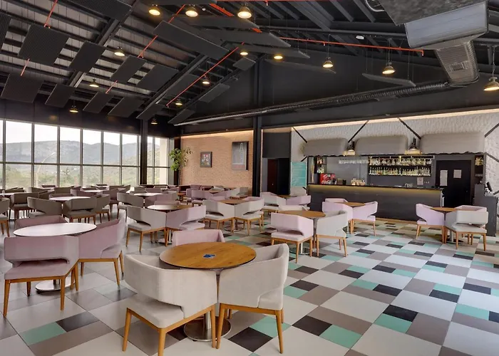 Ramada & By Wyndham Hotel Kusadasi