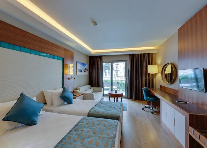 Ramada & By Wyndham Hotel 4*