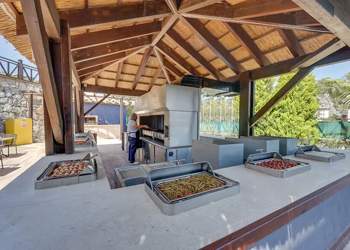 Hotel Ramada & By Wyndham Kusadasi